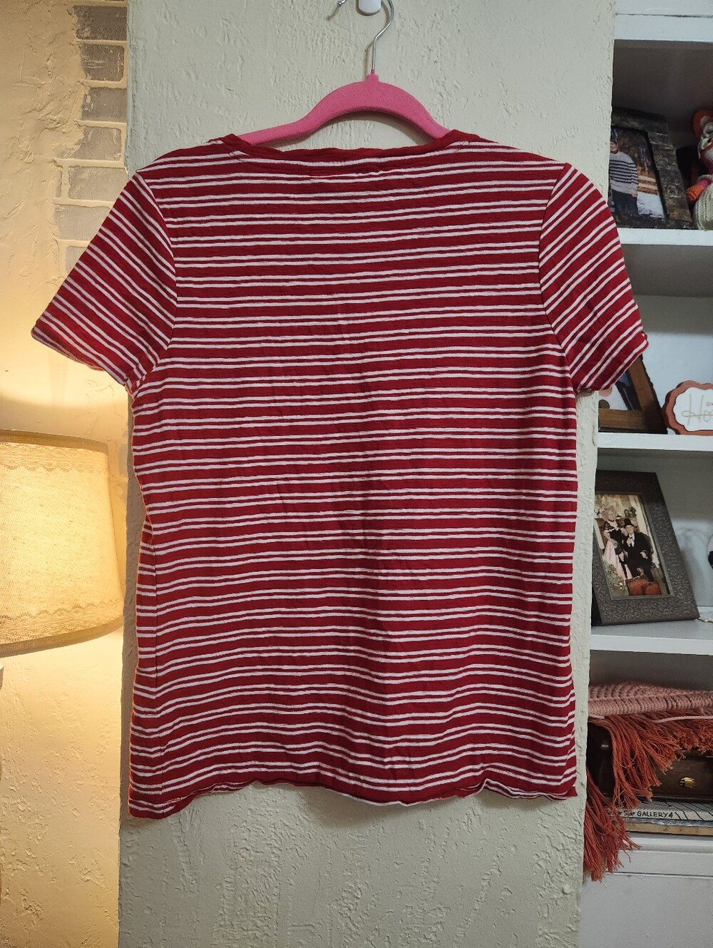 Tommy Hilfigar Red and White Striped Short Sleeve Tee Size Meduim - Picture 2 of 7